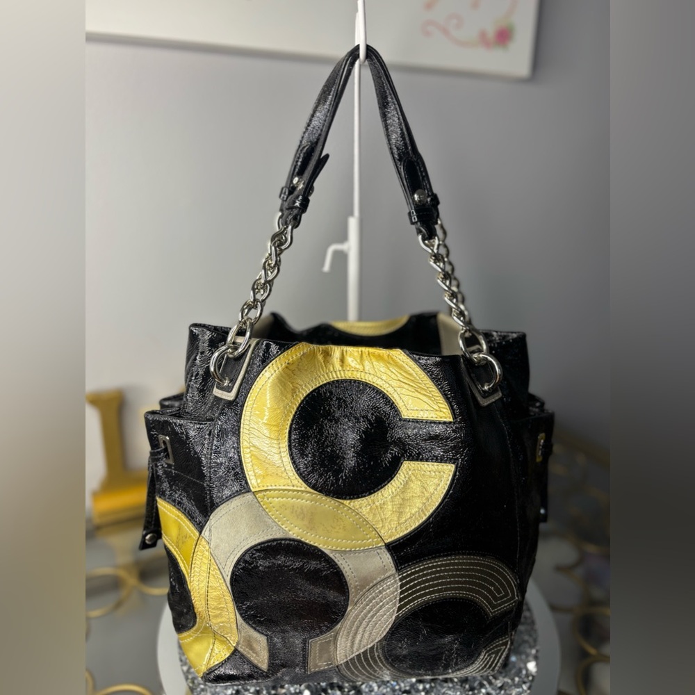Coach Rehab Peyton Inlaid C Tote with Suede and Patent exterior - Picture 3 of 14